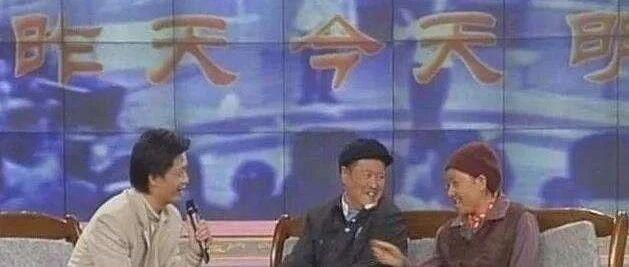 我们又一次站在了最艰难的十字路口