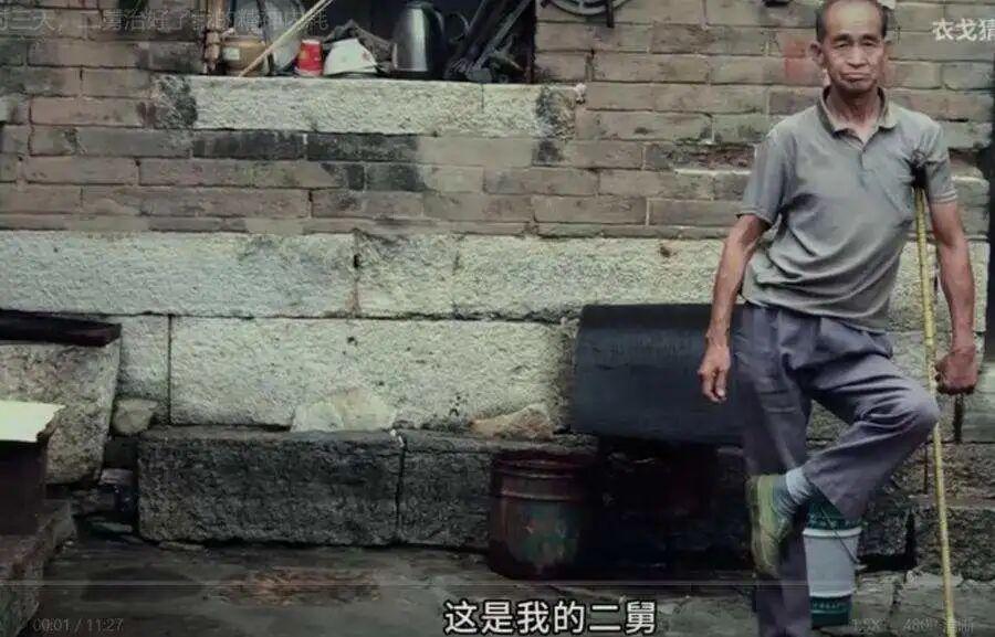 有些生活理应被书写，但不该被赞美